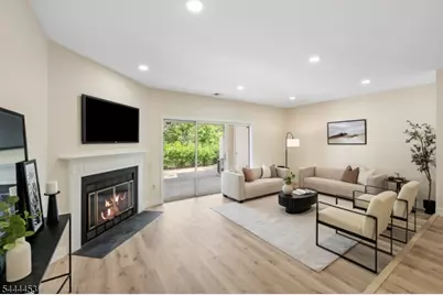 51 Chelsea Ct, Franklin Township, NJ 08823 - Photo 8