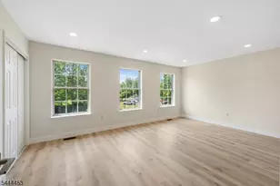 51 Chelsea Ct, Franklin Township, NJ 08823 - Photo 16