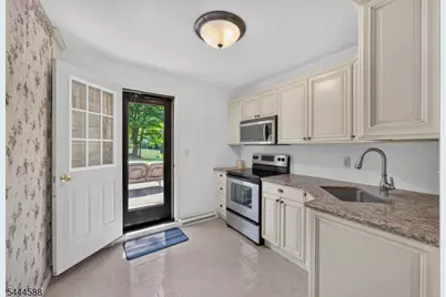 1652 County Rd 565, Vernon, NJ 07461 - Photo 16