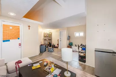 124 N 17th St, East Orange, NJ 07017 - Photo 8