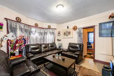 124 N 17th St, East Orange, NJ 07017 - Photo 12