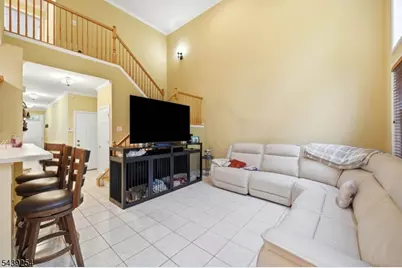 75 Spring Hill Cir, Wayne, NJ 07470 - Photo 10