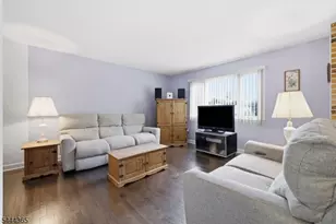 9 Brearly Crescent, Mount Olive, NJ 07836 - Photo 6