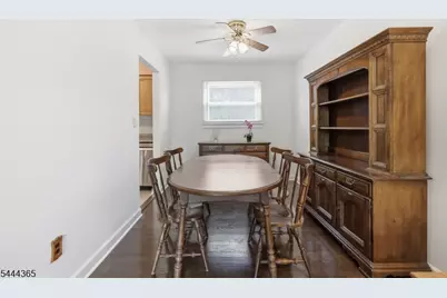 9 Brearly Cres, Mount Olive, NJ 07836 - Photo 8