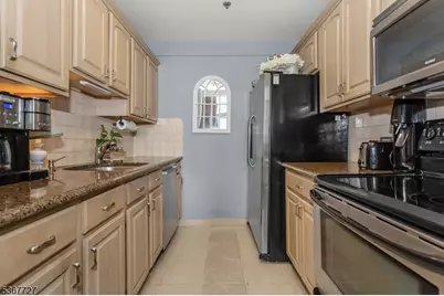 262 Main St #203, Little Falls Township, NJ 07424 - Photo 8