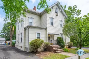33 Monroe Pl, Bloomfield, NJ 07003 - Photo 2