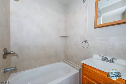 33 Monroe Pl #2, Bloomfield, NJ 07003 - Photo 18