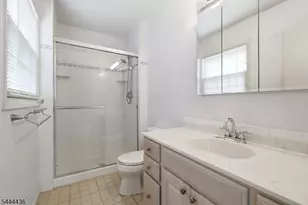 23 Sweetbriar Rd, Franklin Township, NJ 08873 - Photo 24