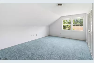 23 Sweetbriar Rd, Franklin Township, NJ 08873 - Photo 32