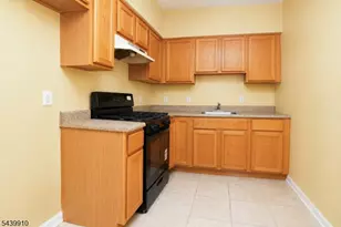 42 Astor St, Newark, NJ 07114 - Photo 4