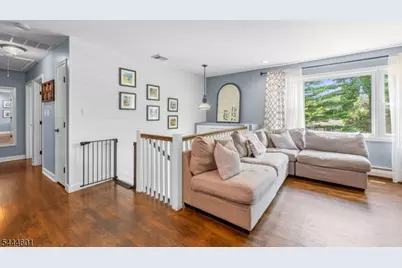561 Rogers Dr, Roxbury Township, NJ 07850 - Photo 4