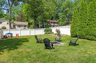 561 Rogers Dr, Roxbury Township, NJ 07850 - Photo 20