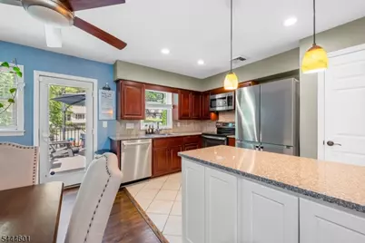 561 Rogers Dr, Roxbury Township, NJ 07850 - Photo 8
