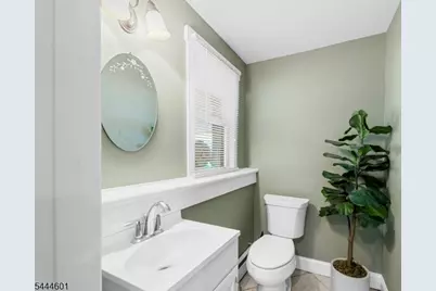 561 Rogers Dr, Roxbury Township, NJ 07850 - Photo 18