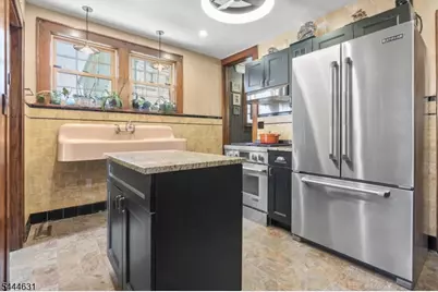 1030 Sterling Rd, Union Township, NJ 07083 - Photo 20