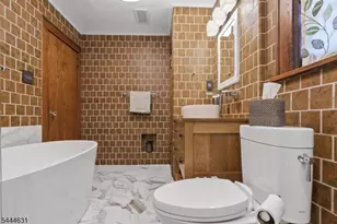 1030 Sterling Rd, Union Township, NJ 07083 - Photo 28