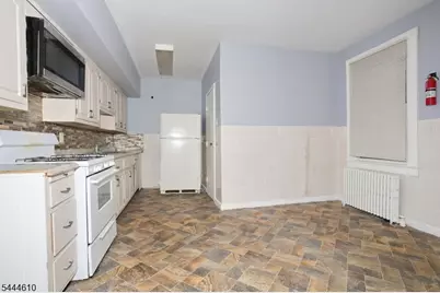 554 W Broadway, Haledon, NJ 07508 - Photo 6