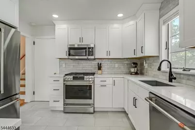 48 Woodland Ave, Verona Twp., NJ 07044 - Photo 10