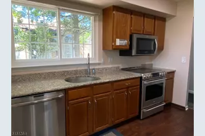 8 Dunbar Court Ondo #8, Bedminster Township, NJ 07921 - Photo 4