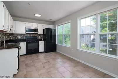 223 Tomahawk Ct, Montgomery Township, NJ 08502 - Photo 10