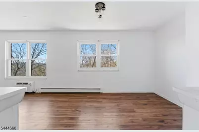 100 Pierson Miller Dr #22, Pompton Lakes, NJ 07442 - Photo 2