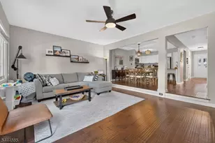 8 Saxonney Cir, Raritan Township, NJ 08822 - Photo 10
