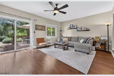 8 Saxonney Cir, Raritan Township, NJ 08822 - Photo 12