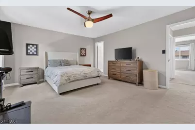 8 Saxonney Cir, Raritan Township, NJ 08822 - Photo 20