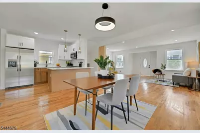 65 Eastern Pkwy, Newark, NJ 07106 - Photo 8