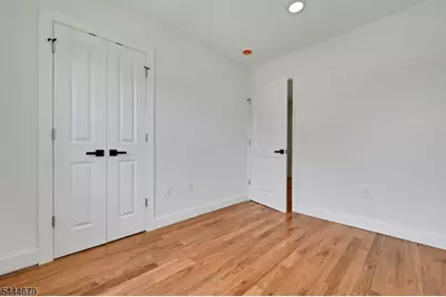 65 Eastern Pkwy, Newark, NJ 07106 - Photo 22