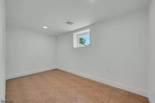65 Eastern Pkwy, Newark, NJ 07106 - Photo 30