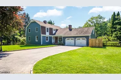 2 Chester Woods Dr, Chester, NJ 07930 - Photo 2