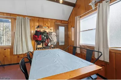 407 Diggles Pl, Vernon, NJ 07422 - Photo 6