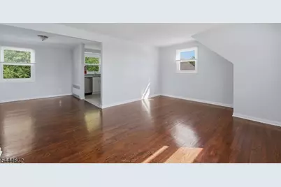 55 Marconi St #2, Clifton, NJ 07013 - Photo 4