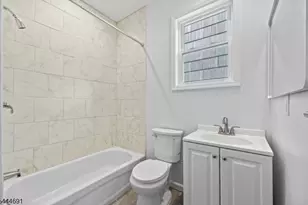 18 Charles St, Bloomfield, NJ 07003 - Photo 6