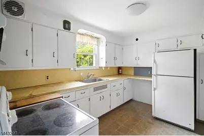 180 Milltown Rd, Springfield, NJ 07081 - Photo 12