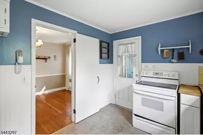180 Milltown Rd, Springfield, NJ 07081 - Photo 10