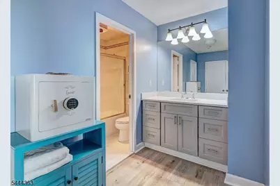 2 Claridge Dr #M W, Verona, NJ 07044 - Photo 14
