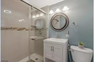 307 Minute Arms Rd, Union Township, NJ 07083 - Photo 14