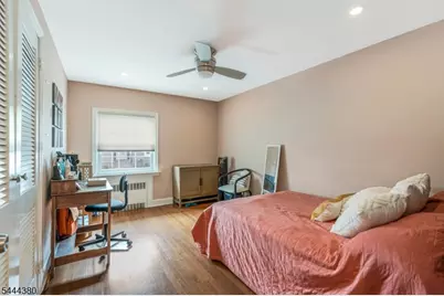 307 Minute Arms Rd, Union Township, NJ 07083 - Photo 16