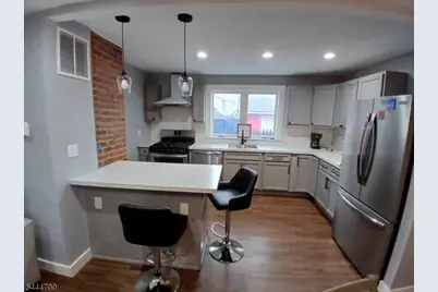 17 Thomas St, Bloomfield, NJ 07003 - Photo 1