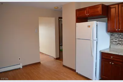 245 Orchard St, Elmwood Park, NJ 07407 - Photo 2