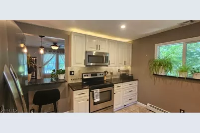 9 Harrison Rd, Riverdale, NJ 07444 - Photo 2