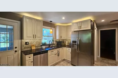 9 Harrison Rd, Riverdale, NJ 07444 - Photo 1