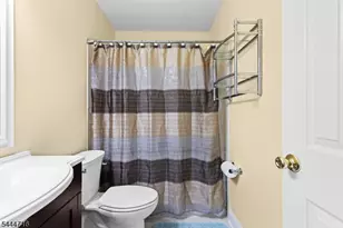357 Cotswold Pl, Franklin Township, NJ 08873 - Photo 22