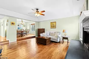 357 Cotswold Pl, Franklin Township, NJ 08873 - Photo 8