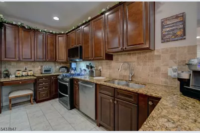 1113 Warrens Way, Wanaque, NJ 07465 - Photo 10