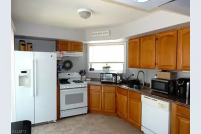 51 Edinborough Ct., Washington Township, NJ 07840 - Photo 4