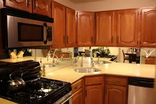 147 Castle Ridge Dr, East Hanover Township, NJ 07936 - Photo 4