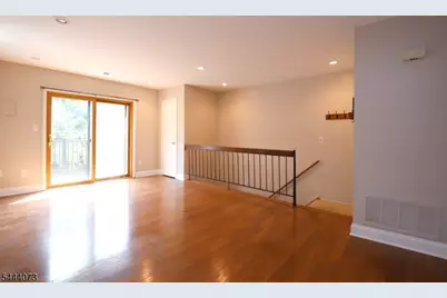 1404 Normandy Ct #1404, Raritan Township, NJ 08822 - Photo 4